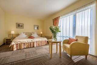 Отель Grata by Centrum Hotels Вильнюс Улучшенный двухместный номер с 1 кроватью или 2 отдельными кроватями и доступом в спа-центр-4